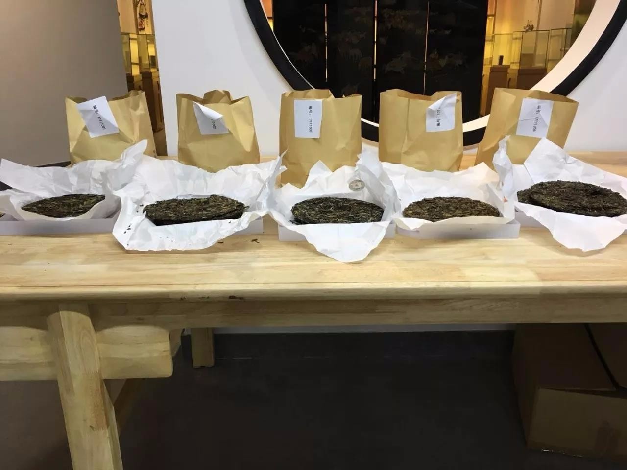 茶馆经营遇瓶颈 如何抢回市场？
