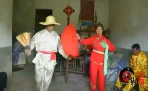 政和东平茶灯戏：对舞说唱正月正