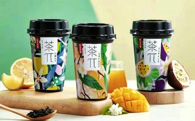 上市前夕，农夫山泉推了一款高定价的杯装茶饮料