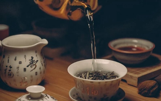 以茶为媒 探合作新路