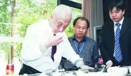 a3b15cf3811cfa6dbf857b4223e100dd.jpg a3b15cf3811cfa6dbf857b4223e100dd.jpg