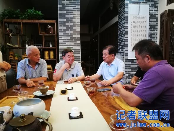 5ff2e48f087469a656ac7eec9e333305.jpg 5ff2e48f087469a656ac7eec9e333305.jpg