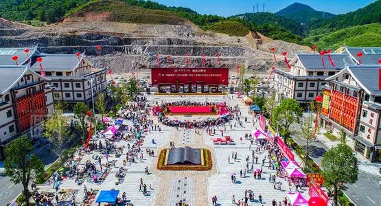 41d0ac10e131e99ae2e1456655ad542b.jpg 41d0ac10e131e99ae2e1456655ad542b.jpg