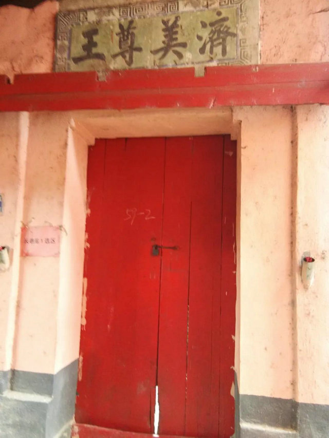 335de611267642e813469f82596b1b1c.jpg 335de611267642e813469f82596b1b1c.jpg