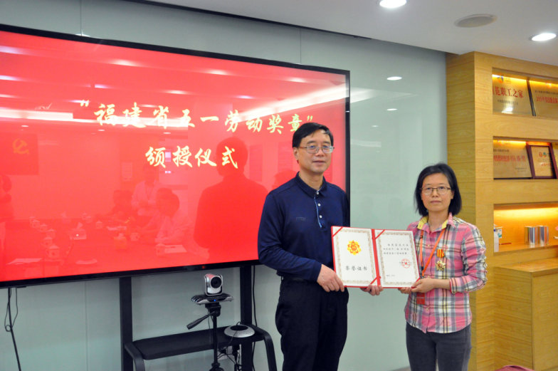 32b17b0d213f064e72576630433313e3.jpg 32b17b0d213f064e72576630433313e3.jpg