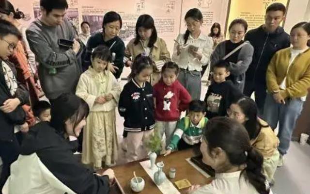 18c43b4070cc9253298b547d1f560253.jpg 18c43b4070cc9253298b547d1f560253.jpg